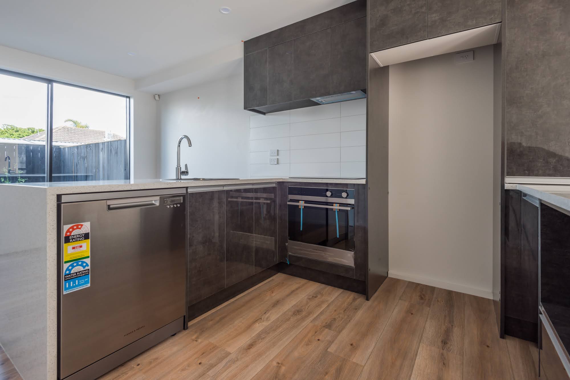 Russell Terraces kitchen